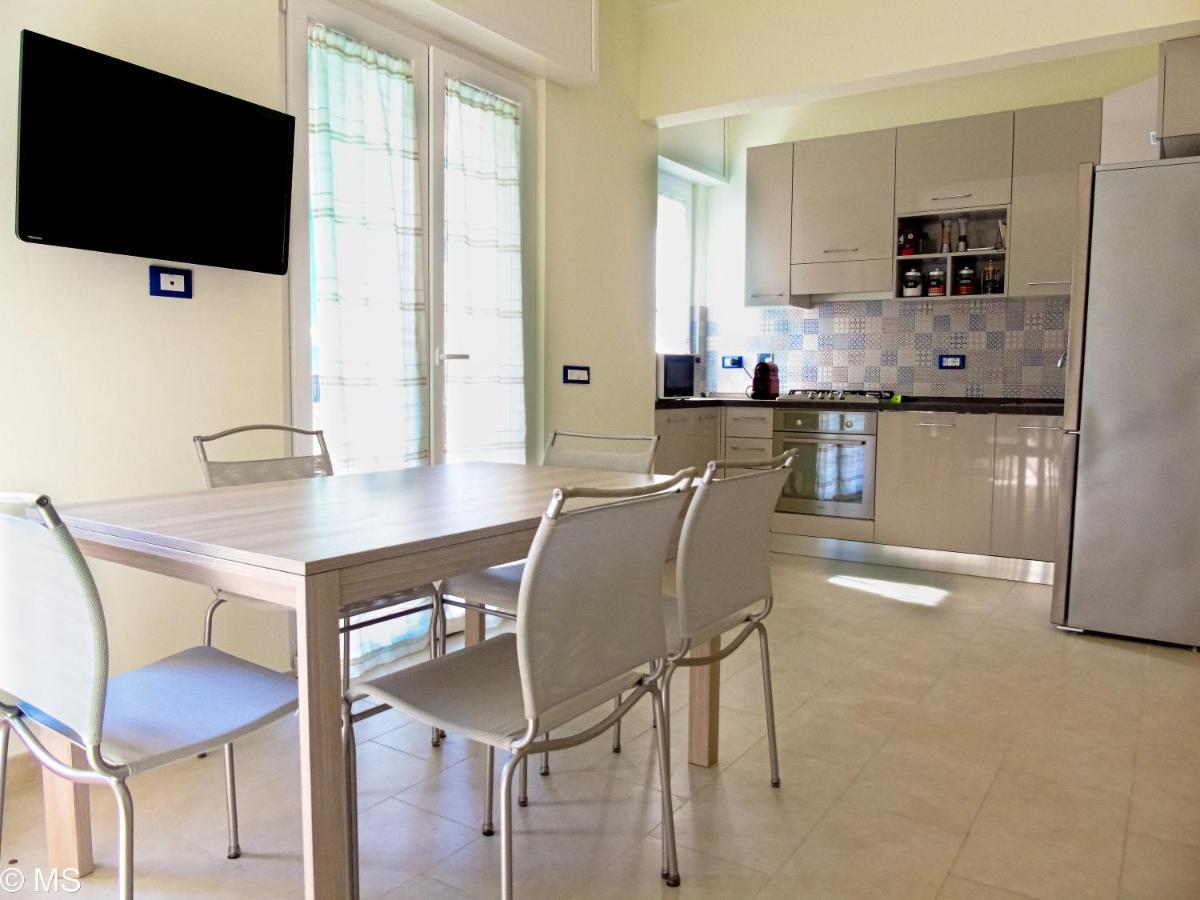 Pietra Home, Posto Auto, Ac ,Wifi, 150Mt Dal Mare Пьетра-Лигуре Экстерьер фото